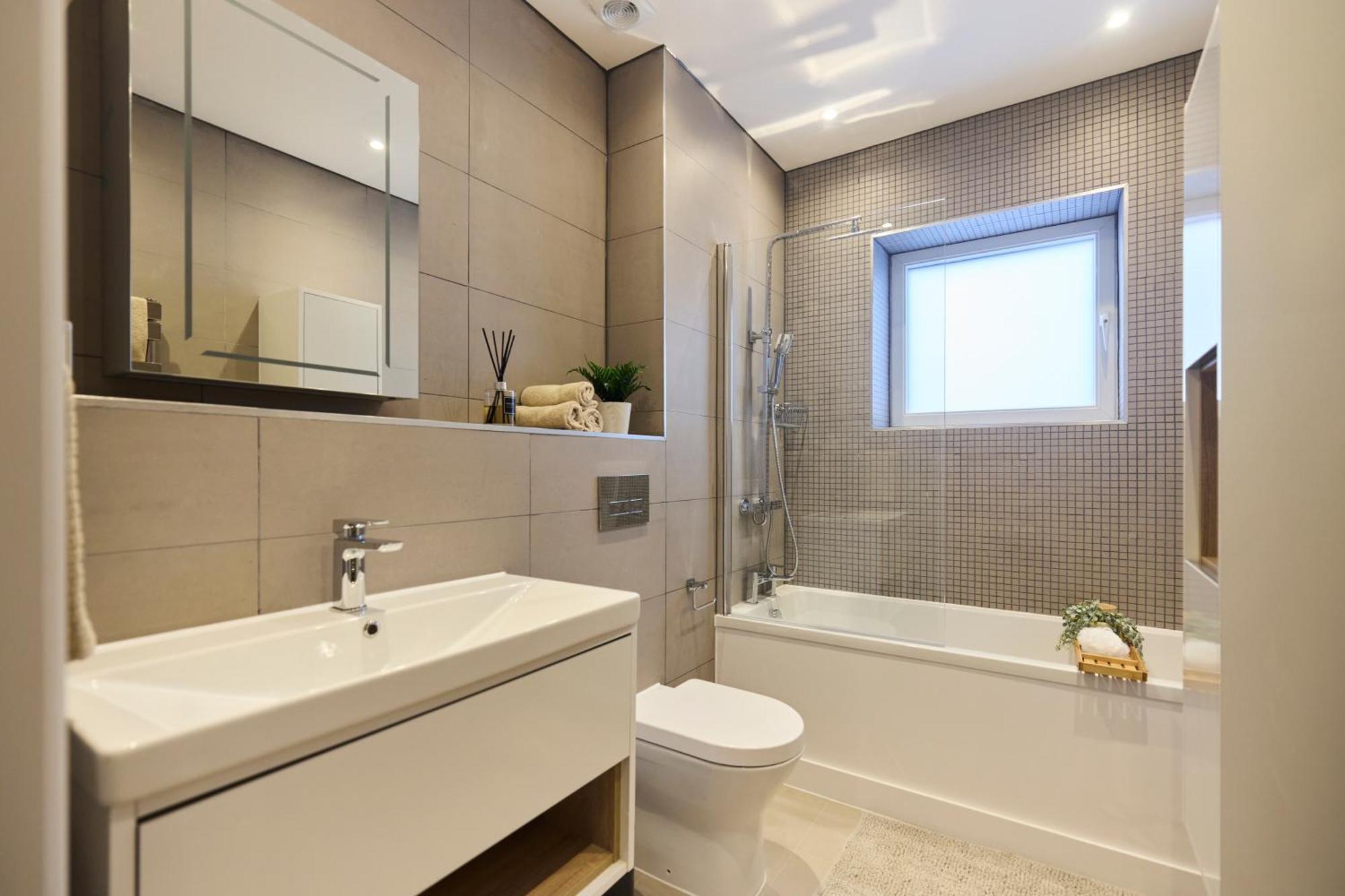 The Wembley Park Arms - Modern 2bdr Flat With Parking + Balcony Appartamento Londra